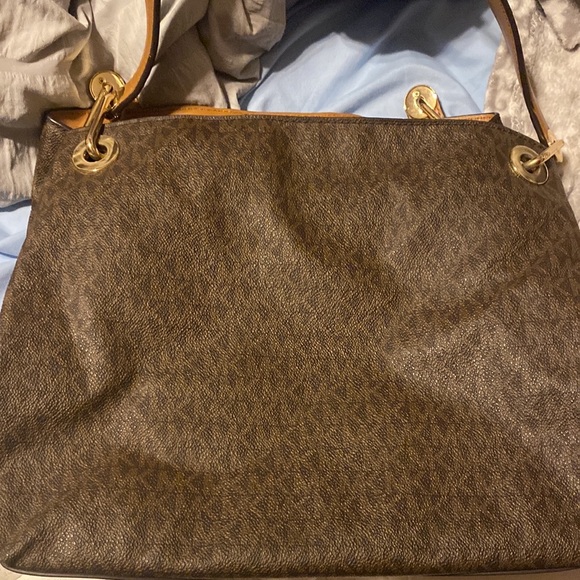 Michael Kors purse, only used a handful of time has been in storage. - Picture 2 of 8